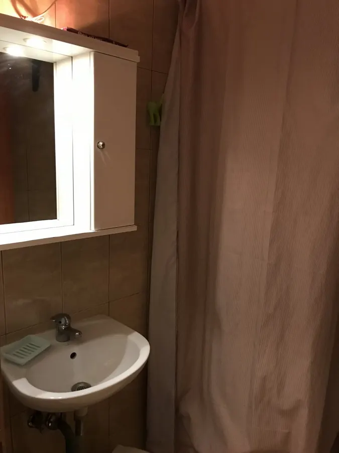 Bathroom washbasin